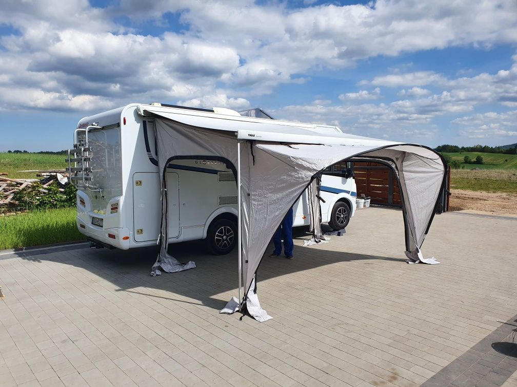 Przedsionek do campera pod markizę zabudowa Thule Quickfit 360L ściany