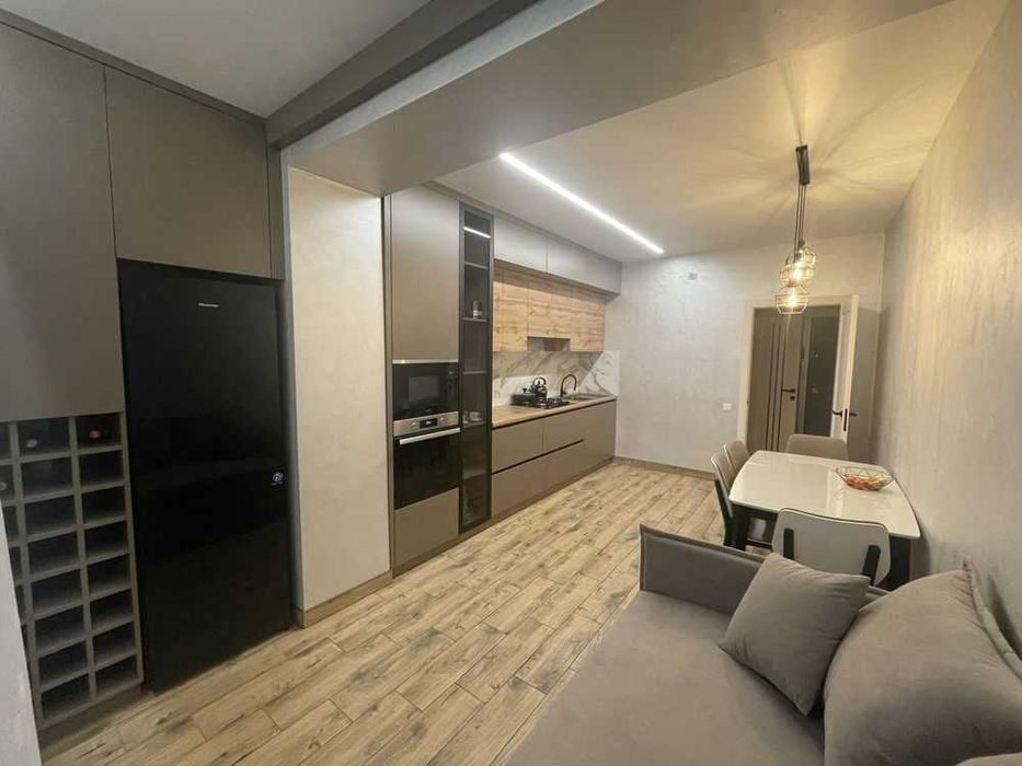 Продається 1-кімнатну квартиру з ремонтом у новобудові ЖК «Премʼєр»