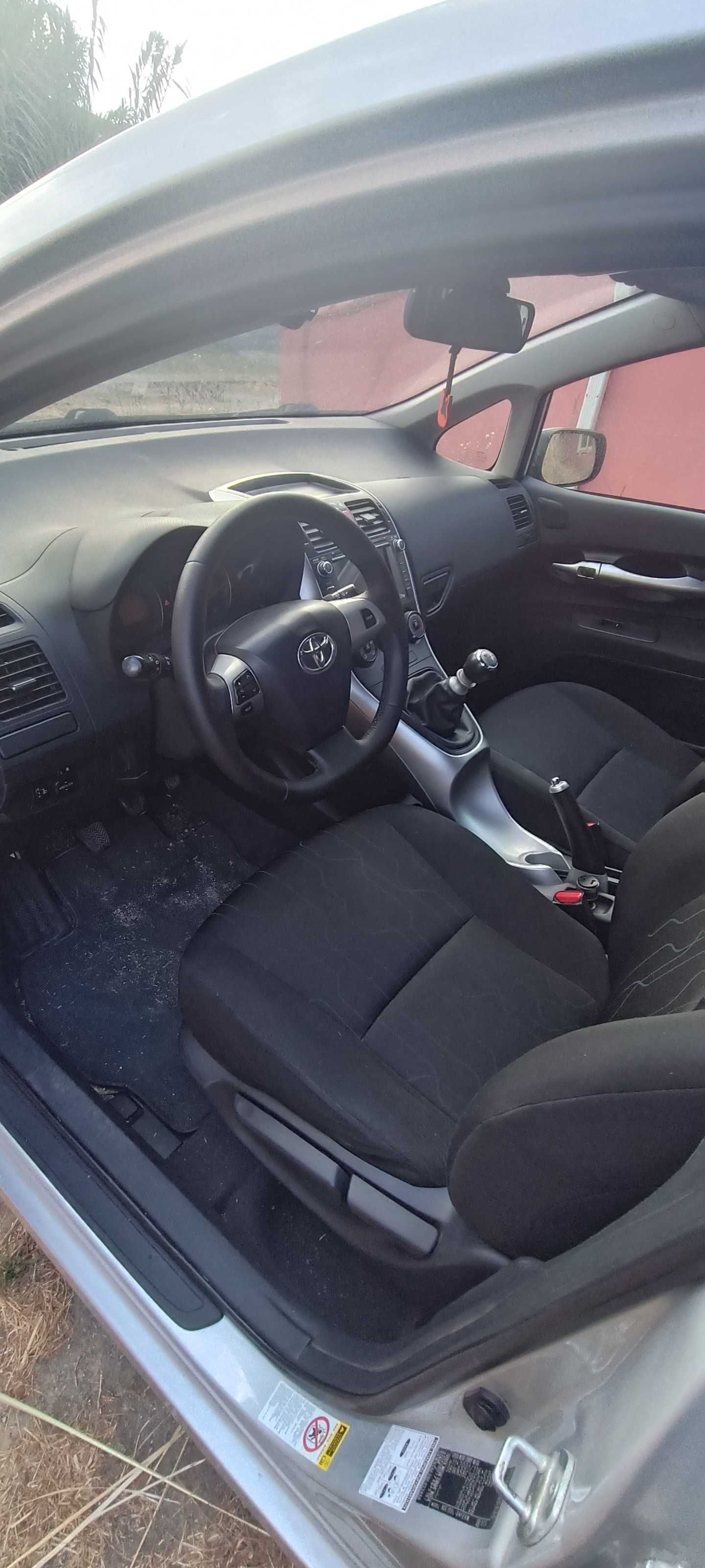 Toyota Auris 1.4 D4D Active 2012