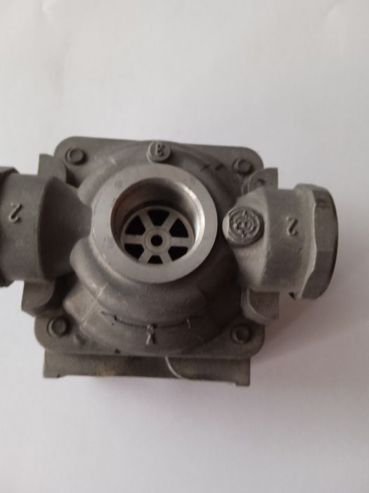 Zawór Wabco 166- 4410M1 Agroma