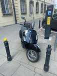 Skuter Piaggio Vespa GTS 125 wysoka szyba 2023 akcesoria Tucano Urbano