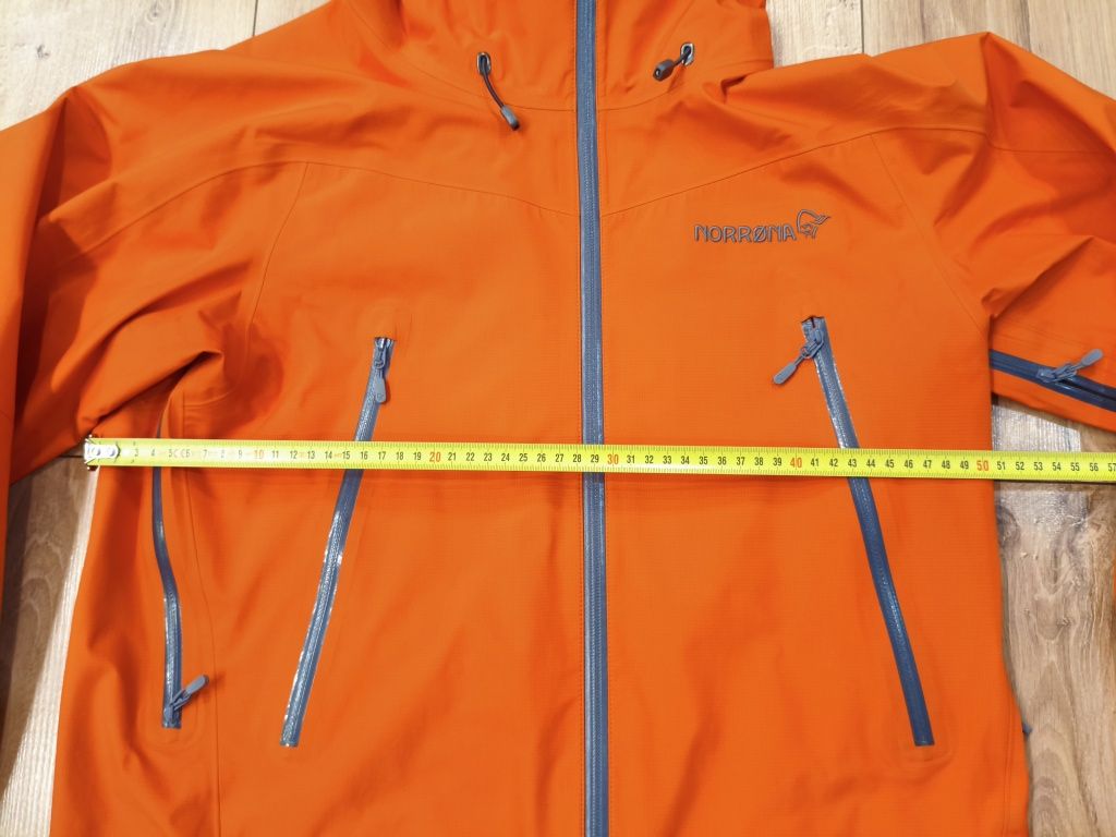 Norrona falketind gore tex jacket M
