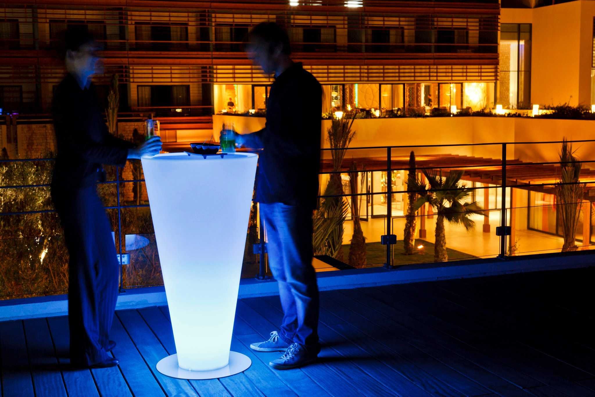 Mesas led varias unidades