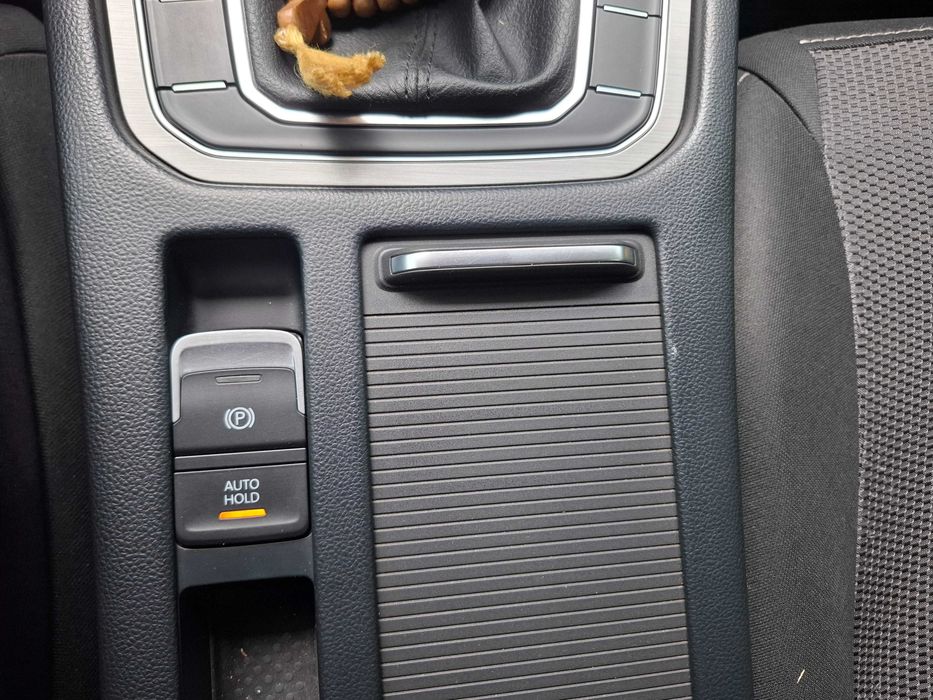 Volkswagen Passat 2015 B8 • 1.6TDI MT