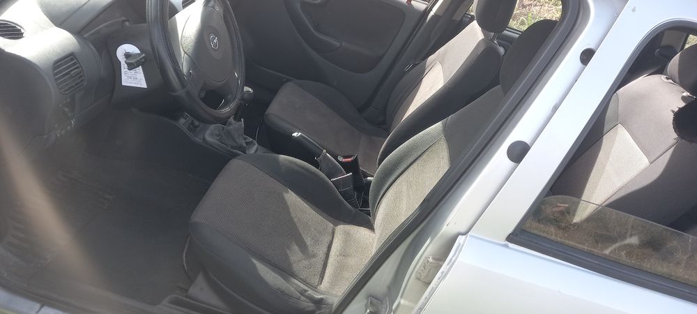 Corsa C 2004 a gasolina à venda