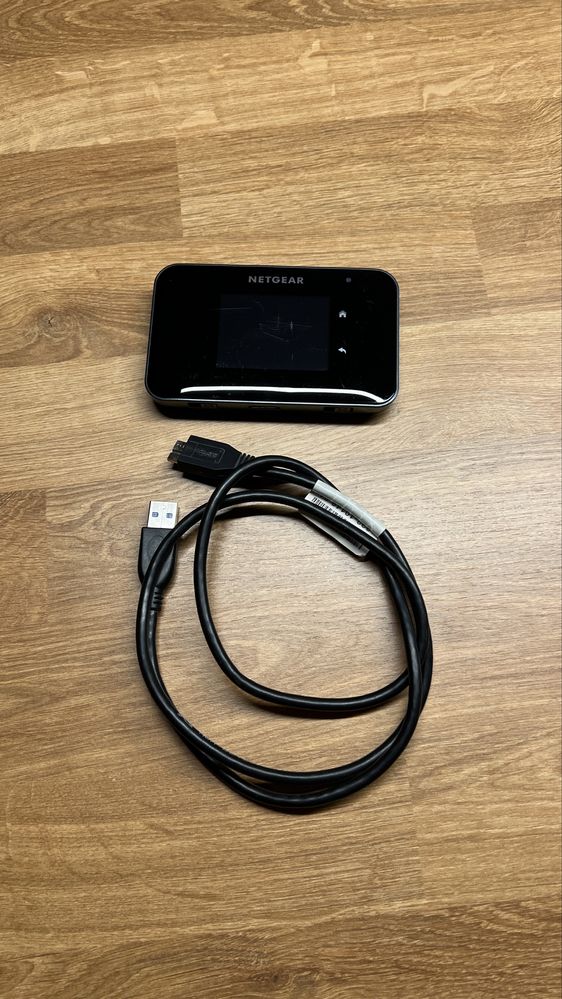 Netgear AirCard 810S AC810 Mobilny Router LTE WiFi