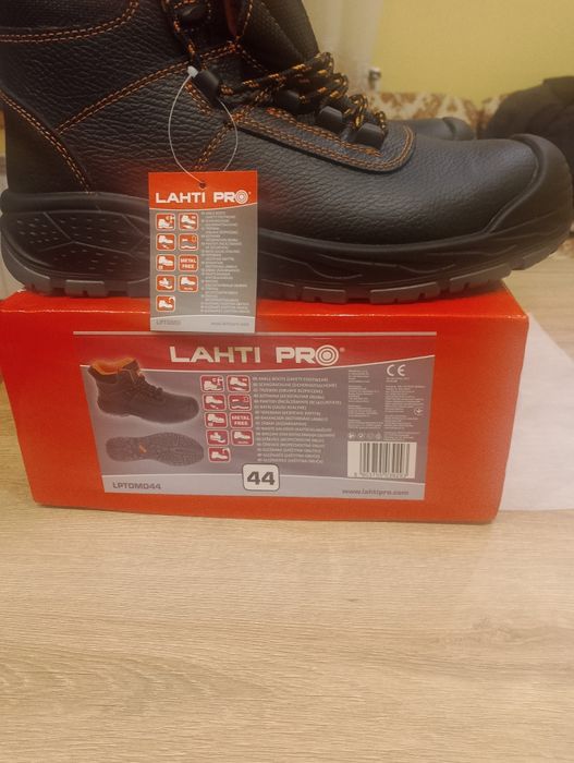 Nowe buty robocze Lahti Pro