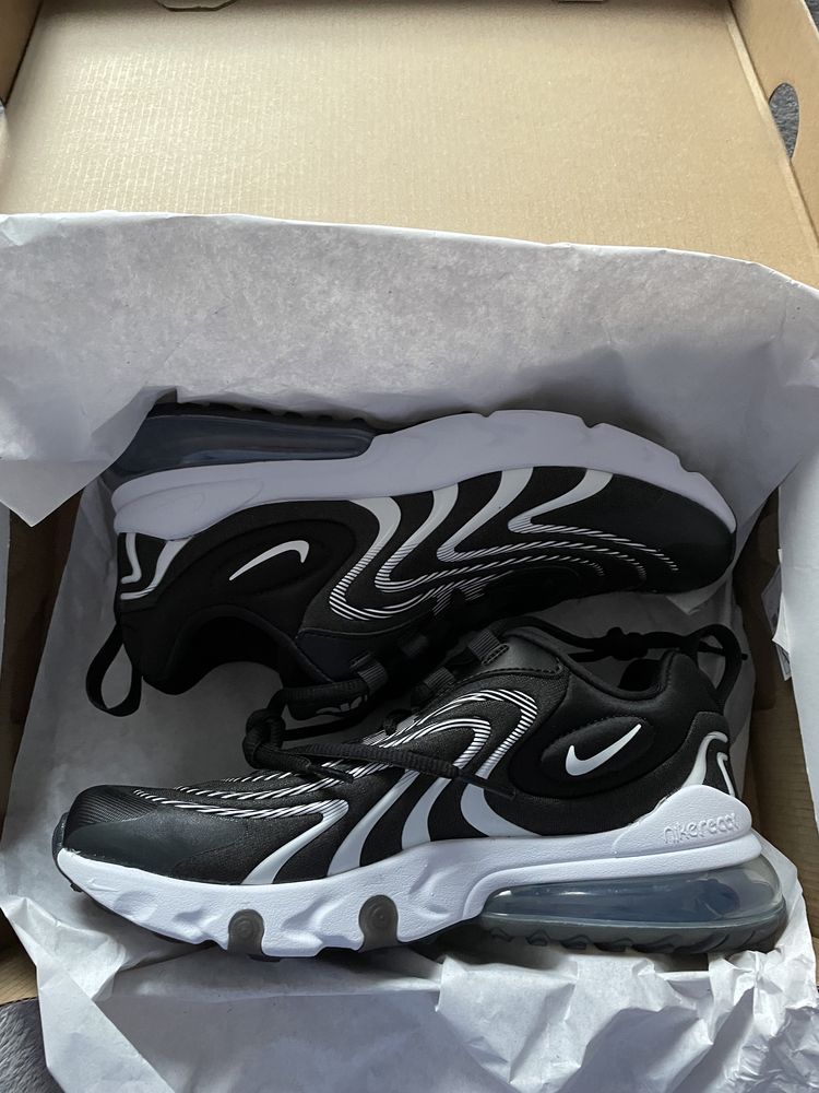 Nike air max 270 react eng (gs) 38,5