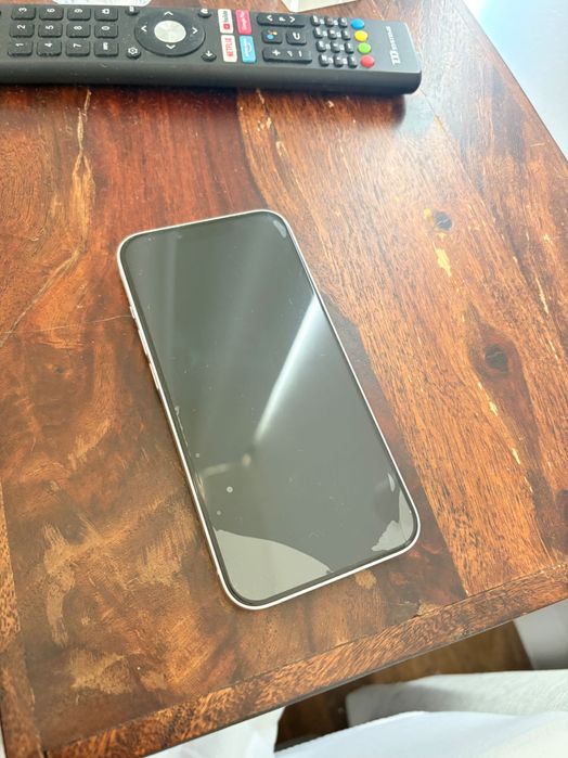 iPhone 14- 126 GB MUITO NOVO