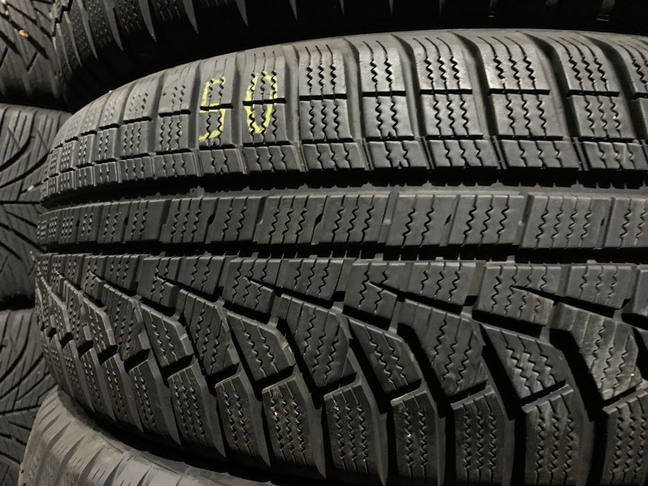 Комплект шины б/у зима 215/60 17 Hankook Isept evo 2