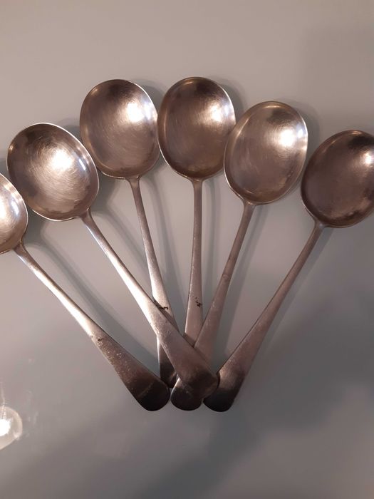 Sprzedam stare posrebrzane  łyżki