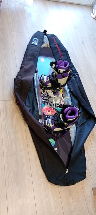 Deska snowboardowa Allian z wiązaniami, butami i torbą