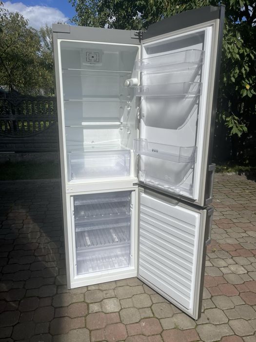 Холодильник Whirlpool