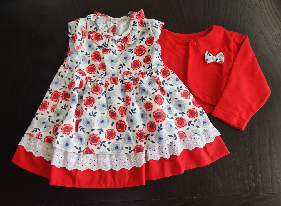 Vestido de bebé ( 2 peças)