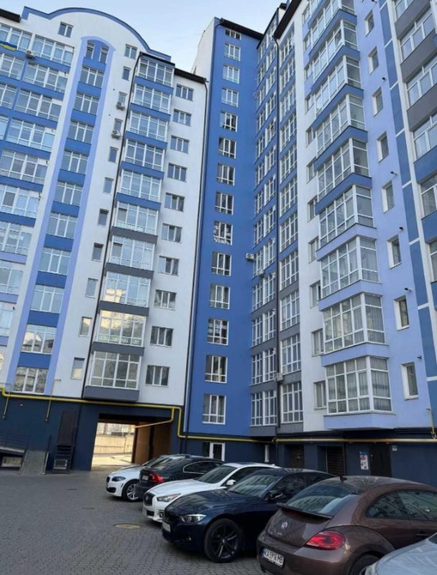 Продаж 1 кім квартири, 45,5 кв.м. в центрі/Височана
