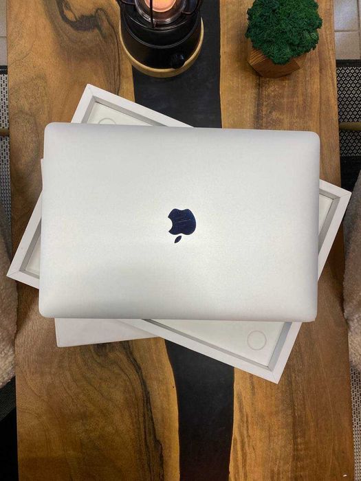 Ноутбук Apple MacBook Pro 13" i5/16/512GB Silver (MWP72) 2020