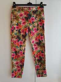 Nowość 2024:) spodnie cygaretki w kwiaty ZARA roz S