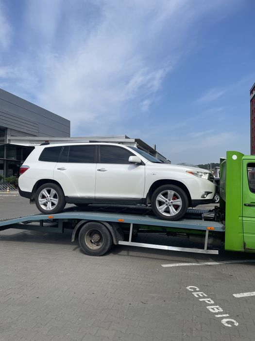 Евакуатор Городок цілодобово