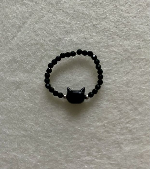 Pierscionek - czarny turmalin i kotek