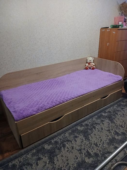 Продам кровать подростковую