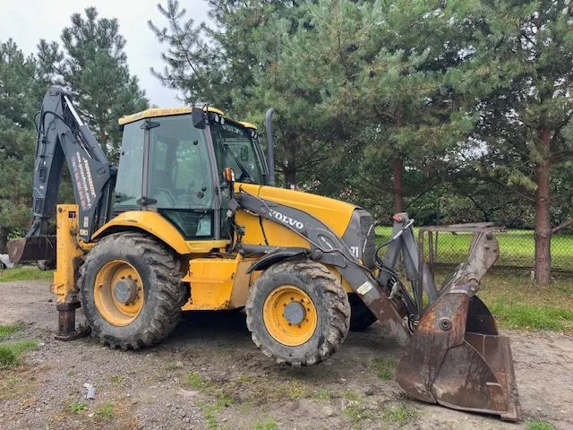 Volvo BL 71  Kparko- ładowarka Volvo bl 71 2006r.