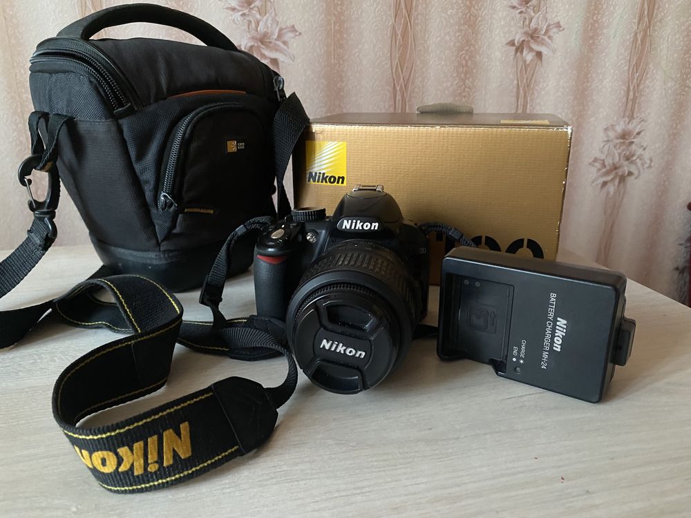 Фотоапарат нікон Nikon D3100