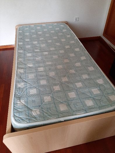 cama de solteiro