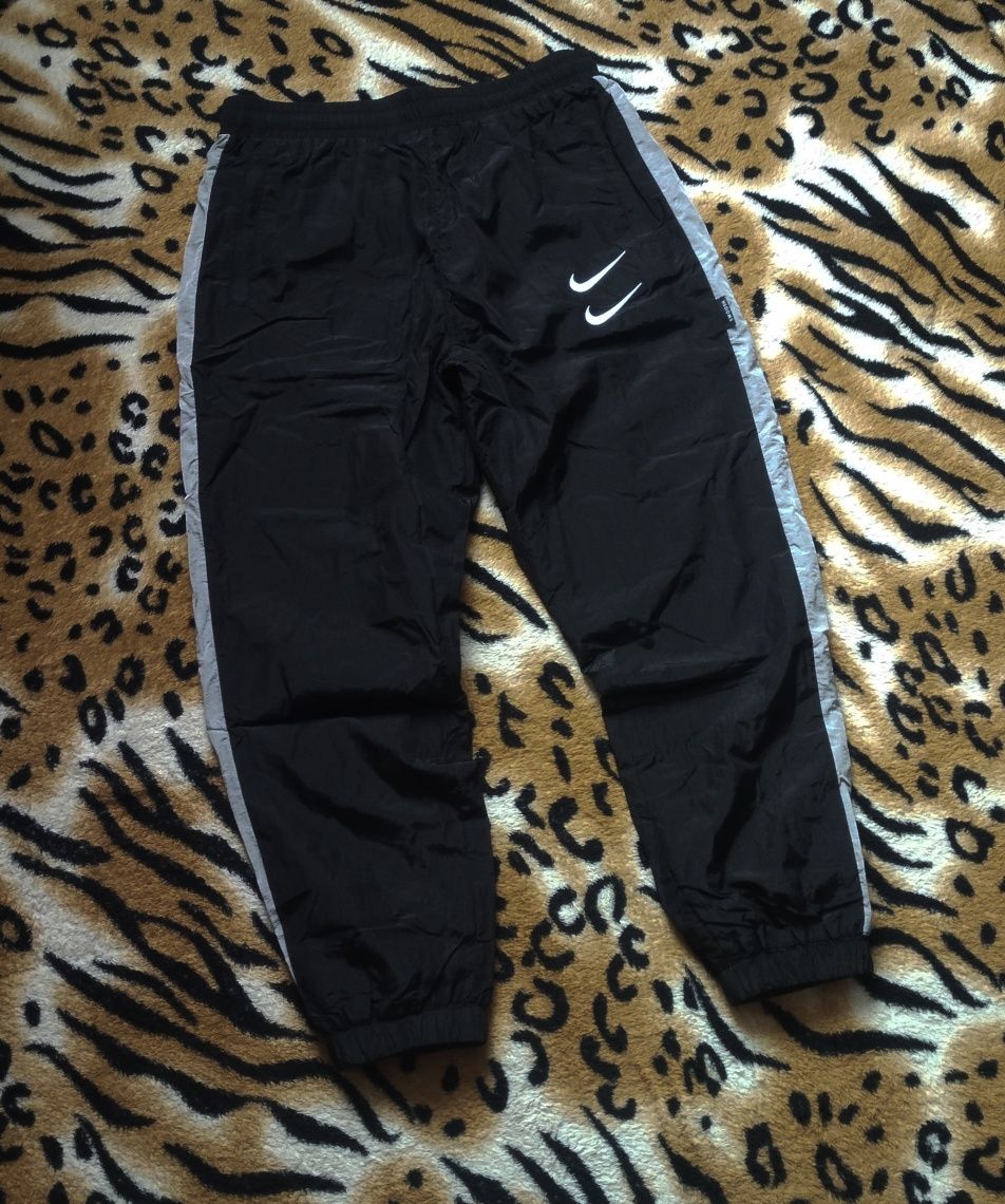Штани Nike swoosh ( спортивні, брюки )