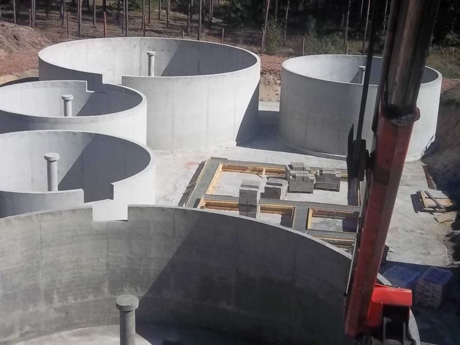 Zbiornik na gnojowicę, monolityczny, żelbetowy