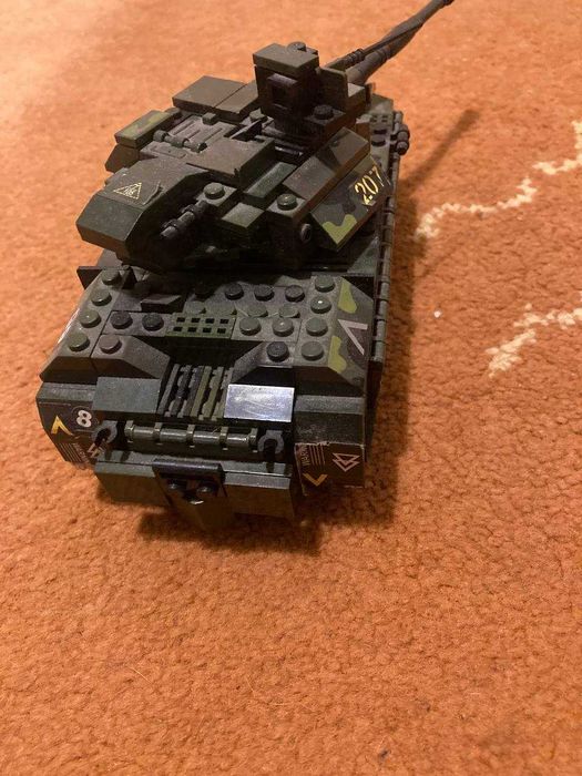 Лего танк. Саморобка