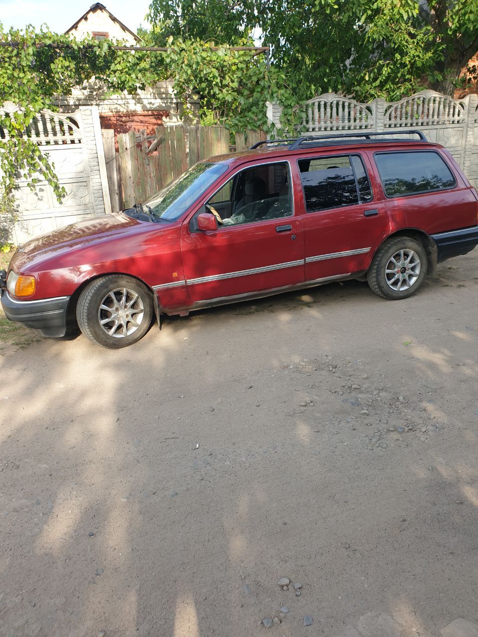 Продам FORD SIERRA Универсал