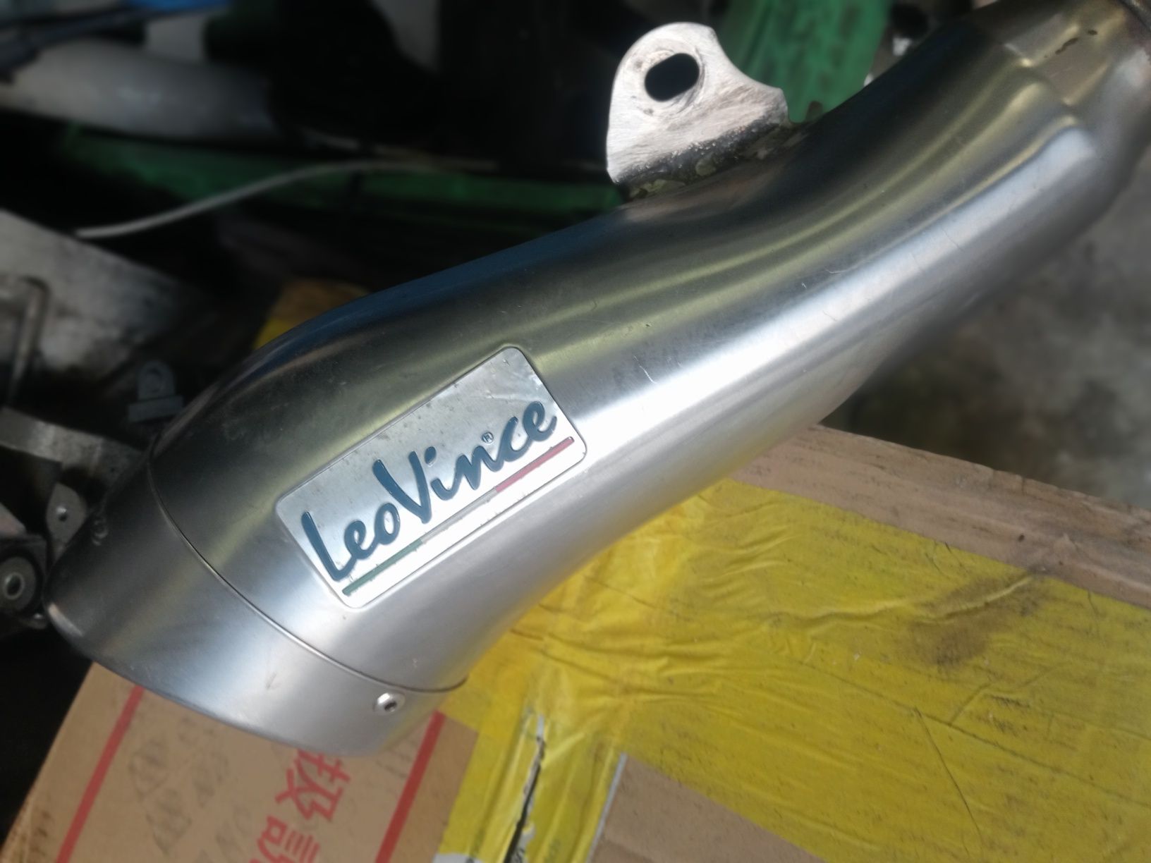 Escape  original  Suzuki LTR 450
