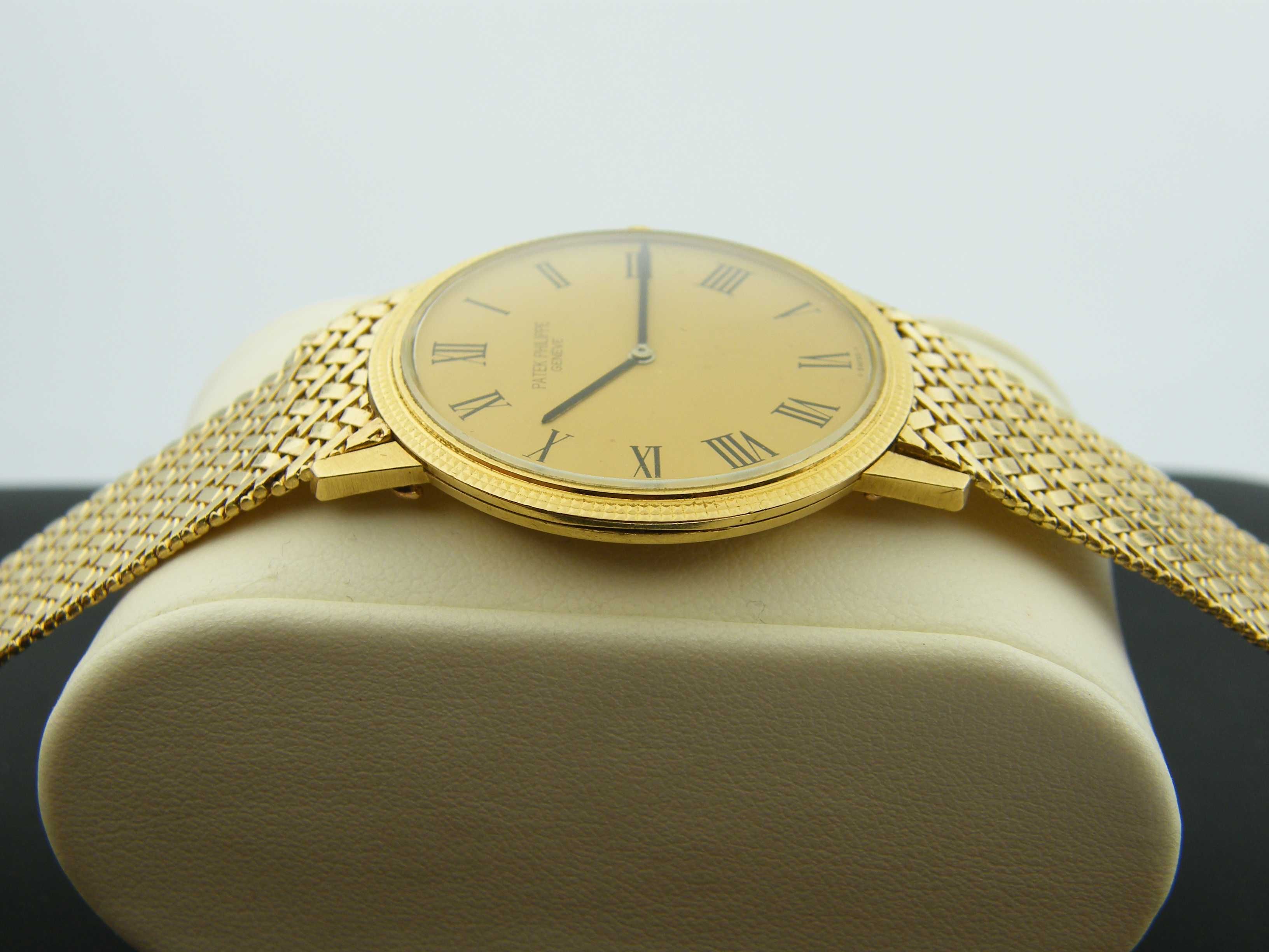 Patek Philippe Calatrava na Bransolecie w 18k Złocie Pr.0750 ref: 3590