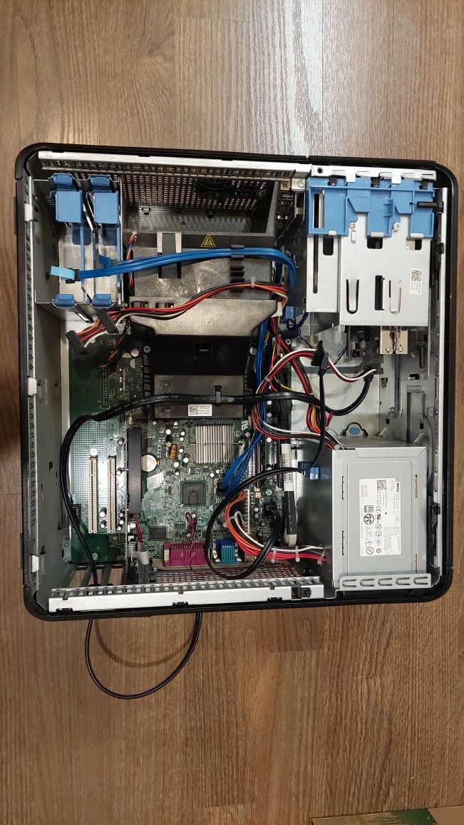 Optiplex 780 MT, E8500 3,16GHz, 8GB RAM, GT210 1GB, bez dysków