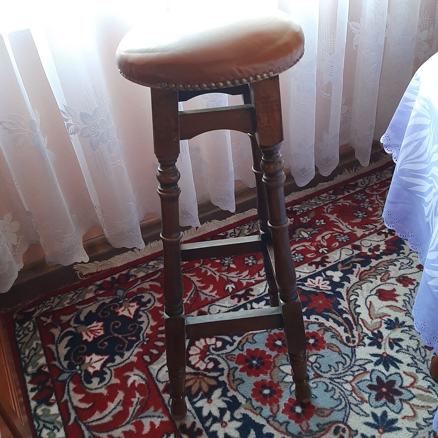 Stylowy włoski Hoker / krzesło barowe