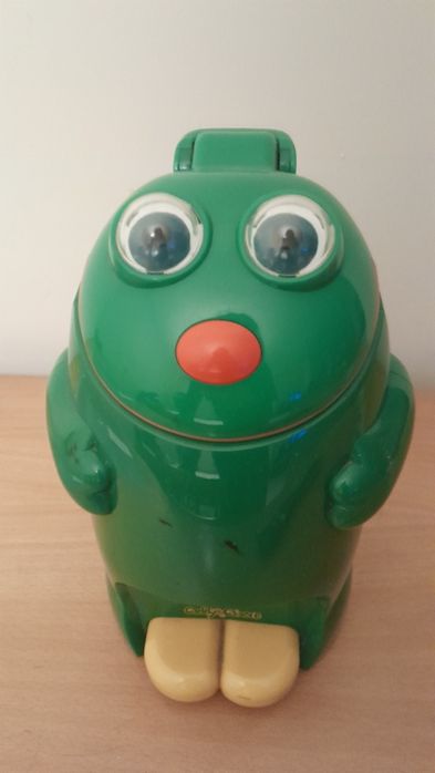 Caixote do lixo falante