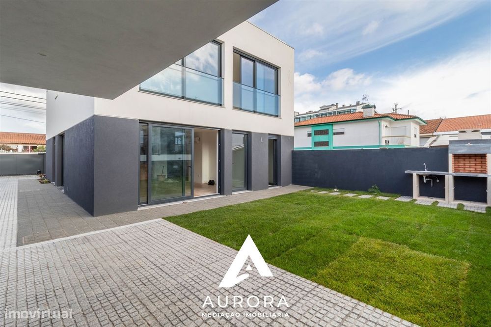 Moradia T4 Venda em Serzedo e Perosinho,Vila Nova de Gaia