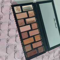 Paleta Too faced Born this way The Natural Nude