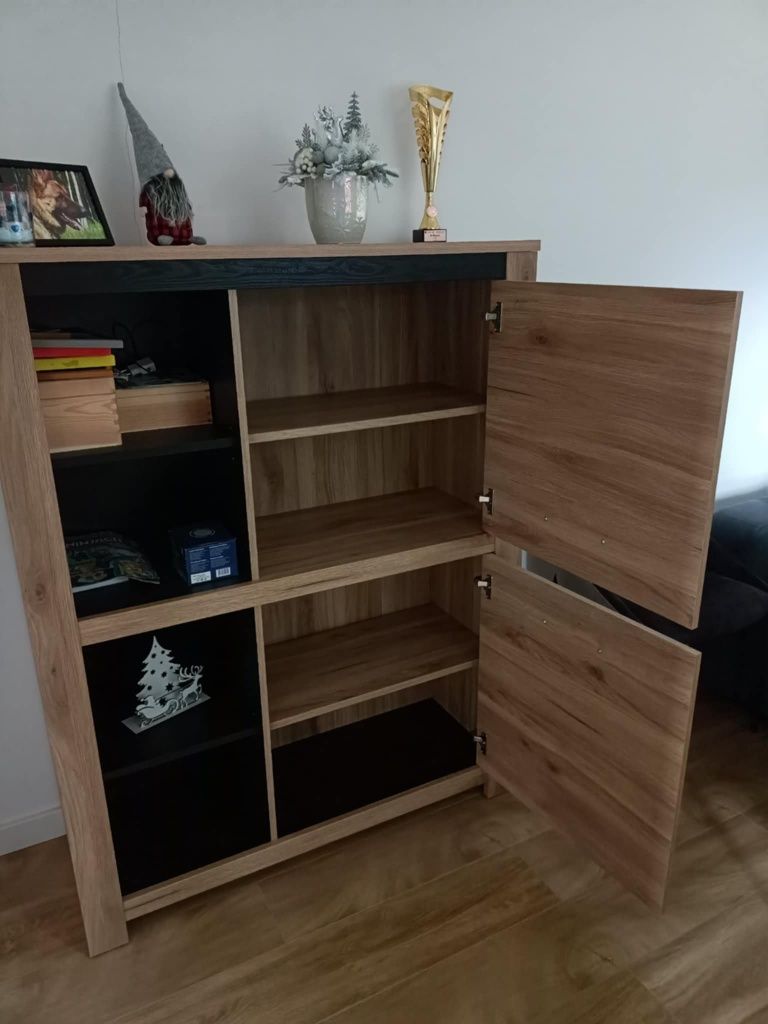 Komoda z drzwiczkami