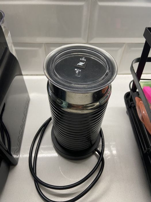 Maquina de capuccino Nespresso