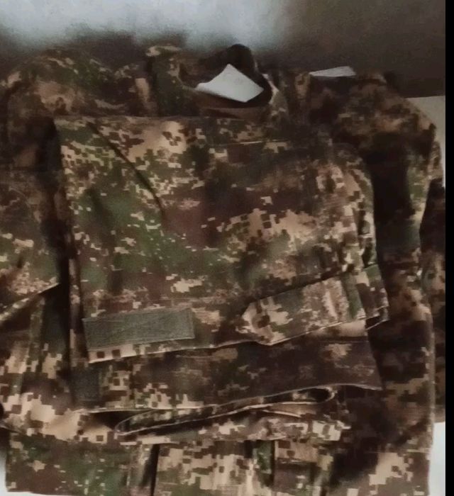 Костюми, убакси, дрібниці недорого. Хижак, олива. Дзвоніть, питайте