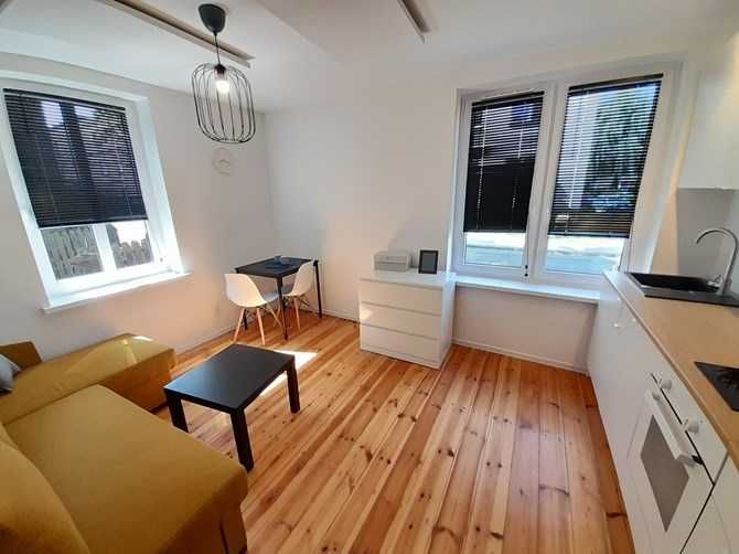 Tomasza 5, Brynów, funkcjonalne studio