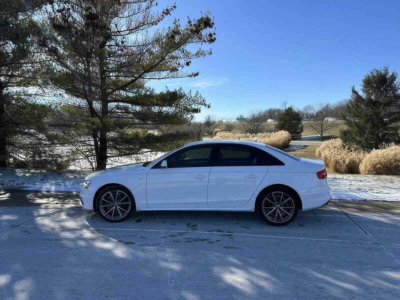 2016   Audi    A4