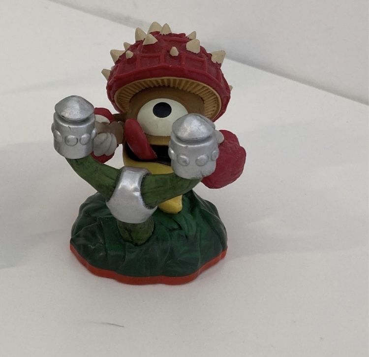 Variados personagens de Skylanders