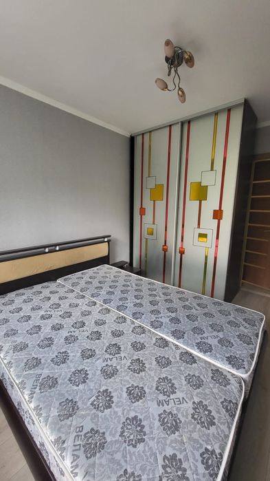 Оренда Центр газ опалення 2 х кімнатна 2 поверх