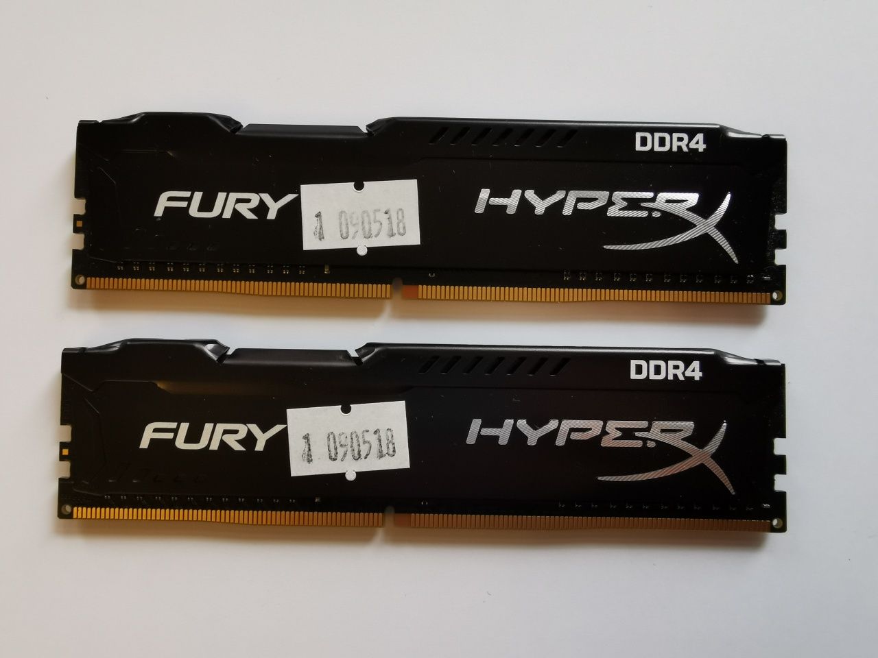 2x 4GB Kingston xyper fury DDR4