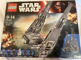 LEGO Star Wars 75104 LEGO Star Wars 75104 Command Shuttle Kylo Rena