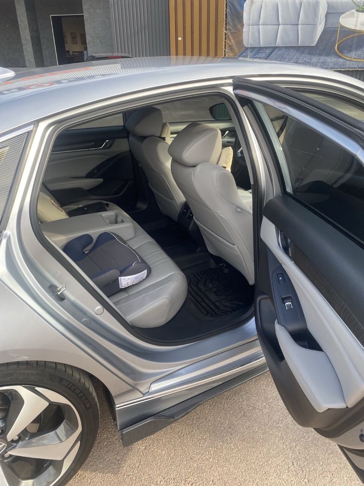 Honda Accord X 2.0 Touring
