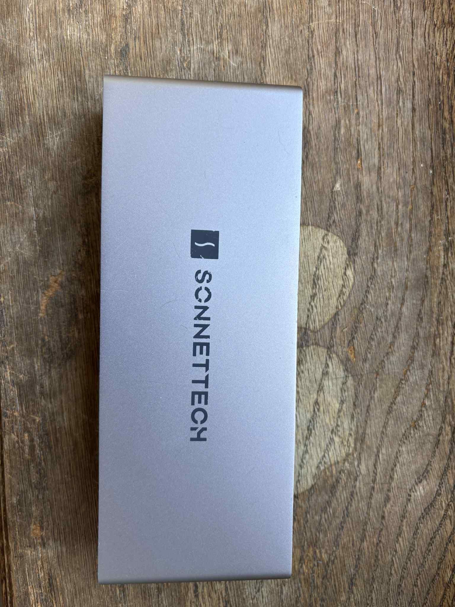 sprzedam stację dokującą/hub Sonnet Echo 11 Thunderbolt 4