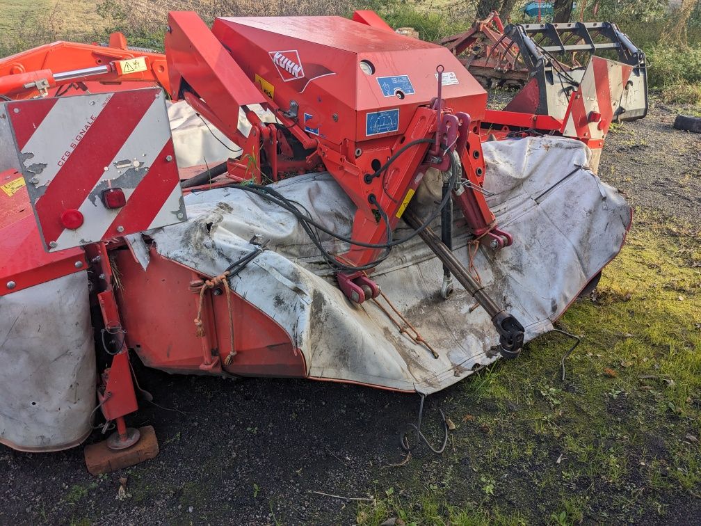 Kuhn FC883-FF motyl zestaw tył i przód